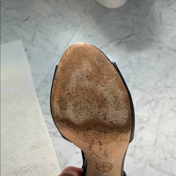 Michael Kors black heels - Picture 6 of 6